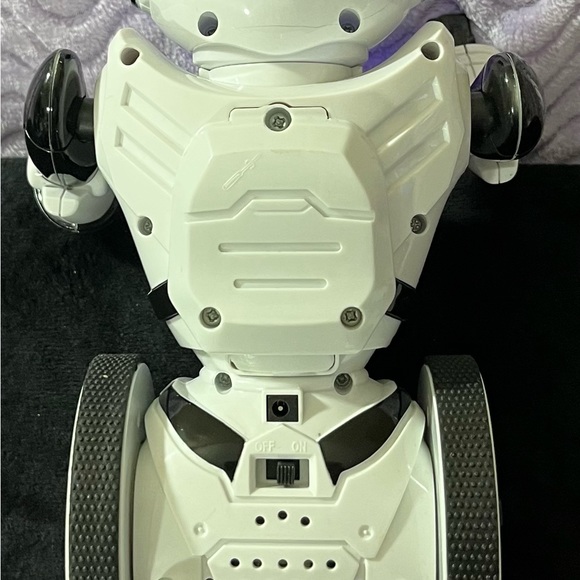 KiB Robot Intelligent Balance Wheelbarrow Dance Drive Box Gesture Control Battle - Picture 6 of 6